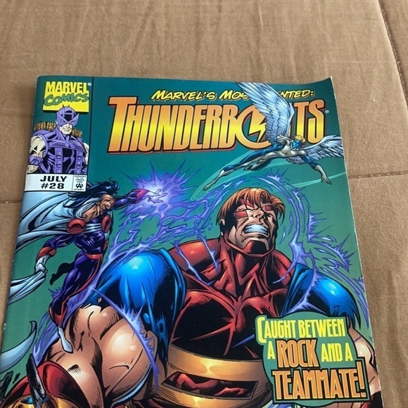 Marvel Comics Thunderbolts 28 Marvel Comics 1999 9.0 H1-209 - Picture 4 of 8
